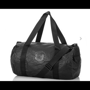 ALOHA Seal Duffle in Cool Gray on Black